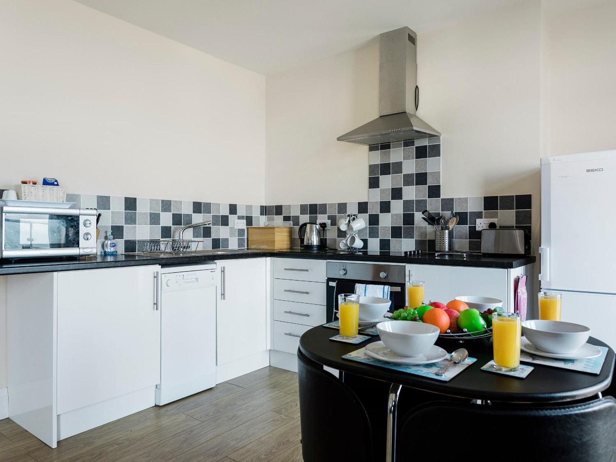 Sunny Beach Apartments Shanklin Exterior foto